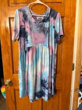 Haptics Women's Tie-Dye Short Sleeve Dress - Pastel Blue & Pink